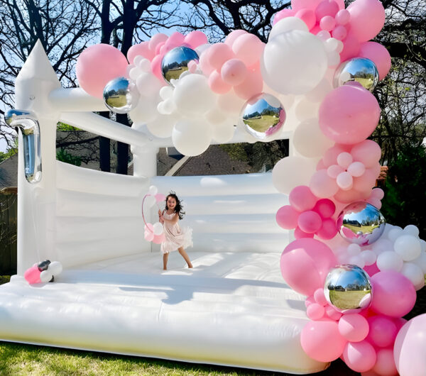 Bouncy Castle White