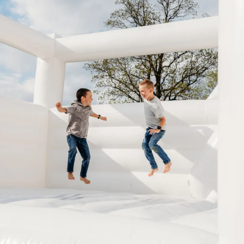 kids-boucing-ohio